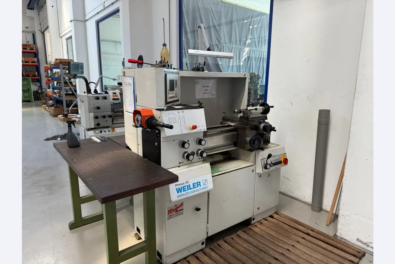 Maschinen zur Herstellung von präzisen Metallbauteilen mittels CNC-Drehen und CNC-Fräsen-5