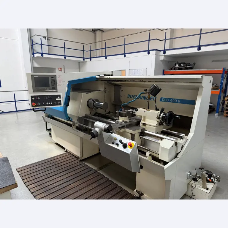 Maschinen zur Herstellung von präzisen Metallbauteilen mittels CNC-Drehen und CNC-Fräsen-7