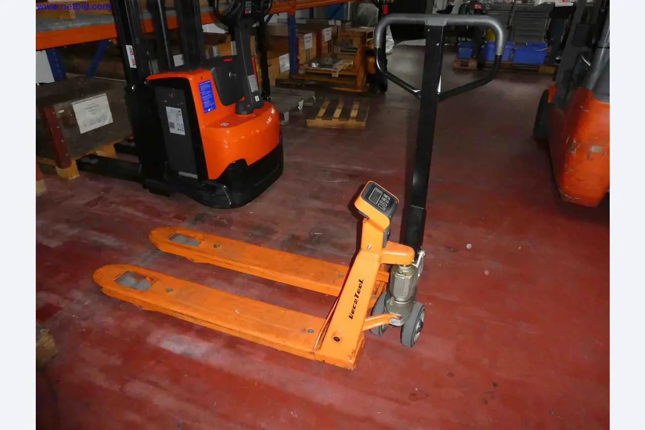 Machines for the production of precise metal components using CNC turning and CNC milling-1