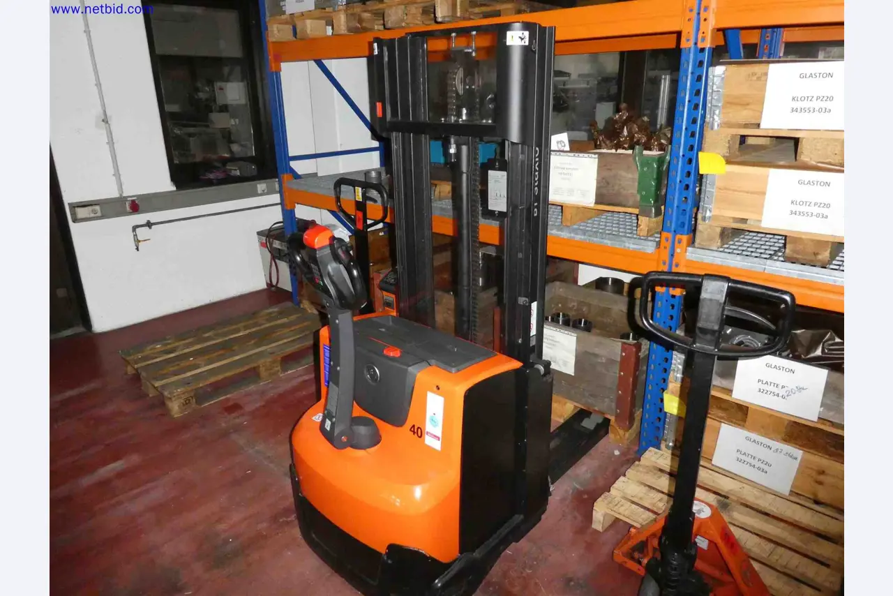 Machines for the production of precise metal components using CNC turning and CNC milling-2