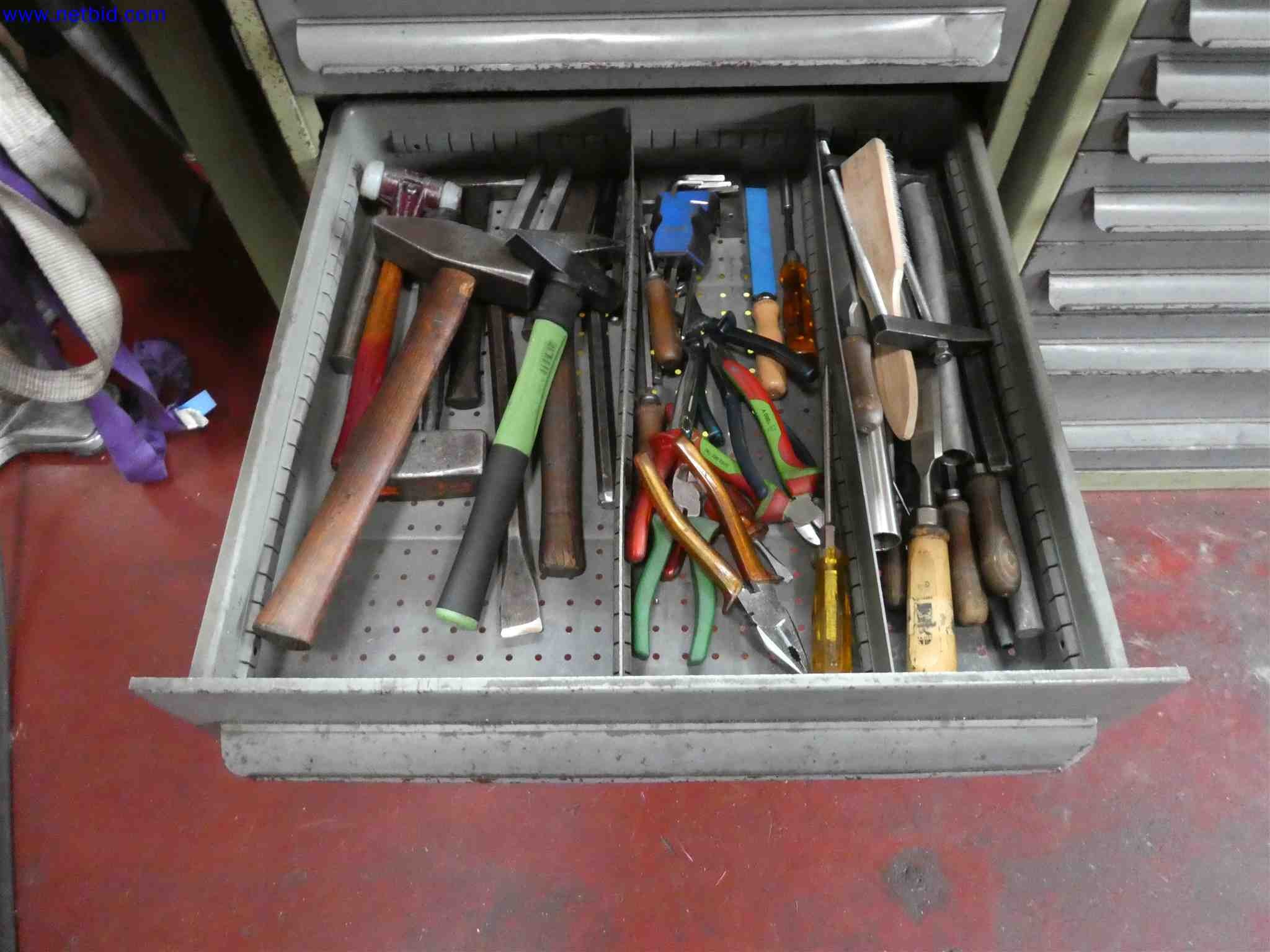 Machines for the production of precise metal components using CNC turning and CNC milling-11