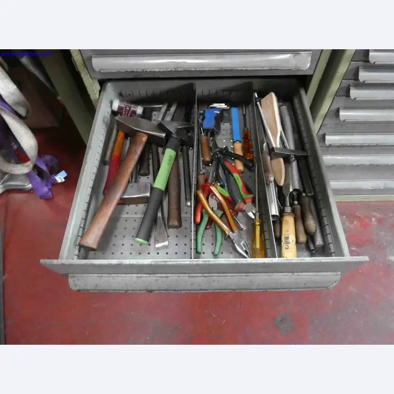 Machines for the production of precise metal components using CNC turning and CNC milling-11