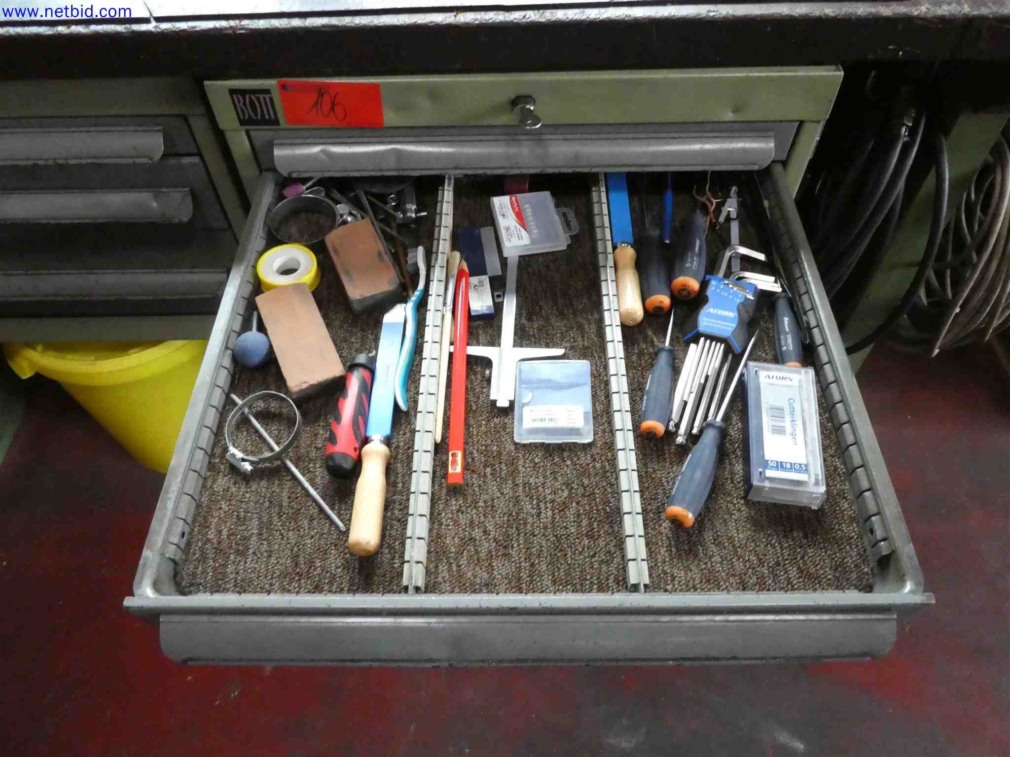 Machines for the production of precise metal components using CNC turning and CNC milling-12