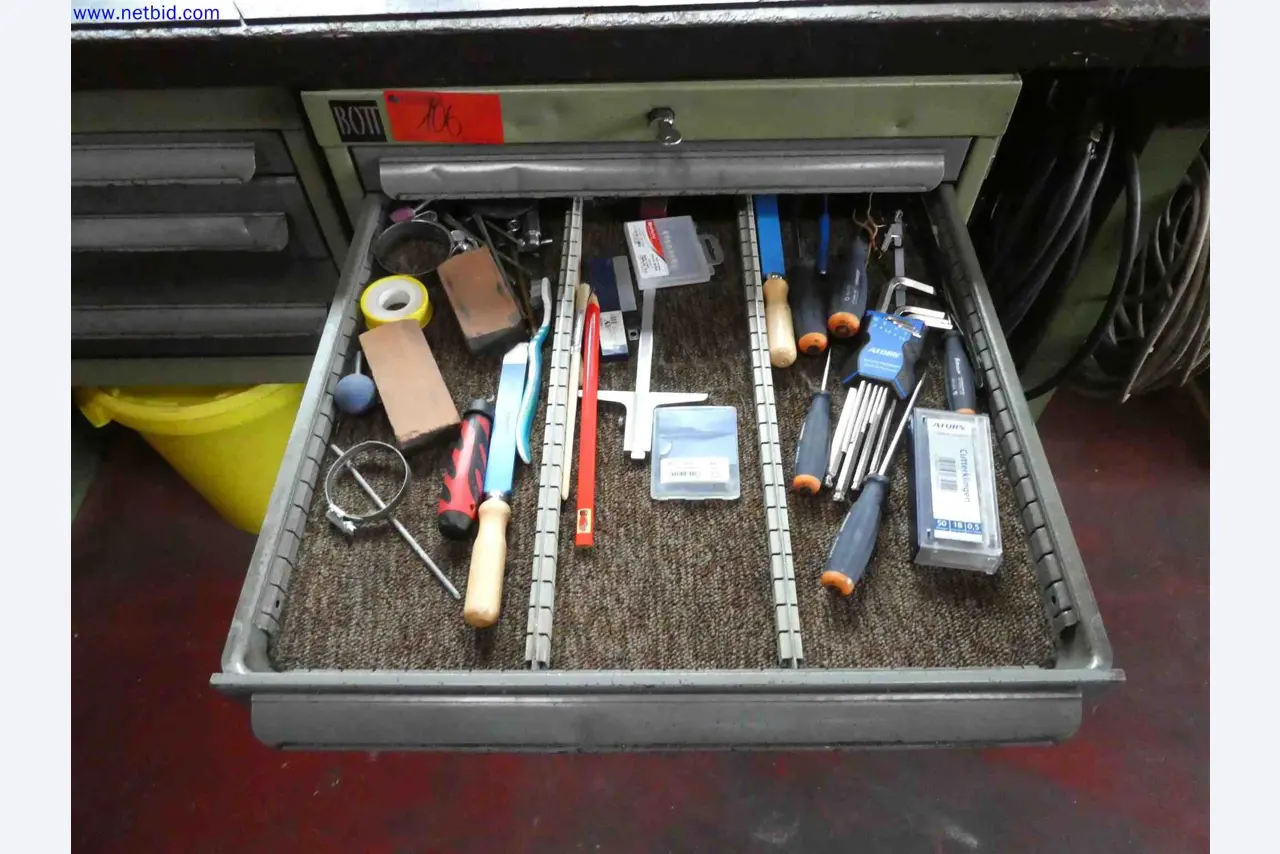 Machines for the production of precise metal components using CNC turning and CNC milling-12