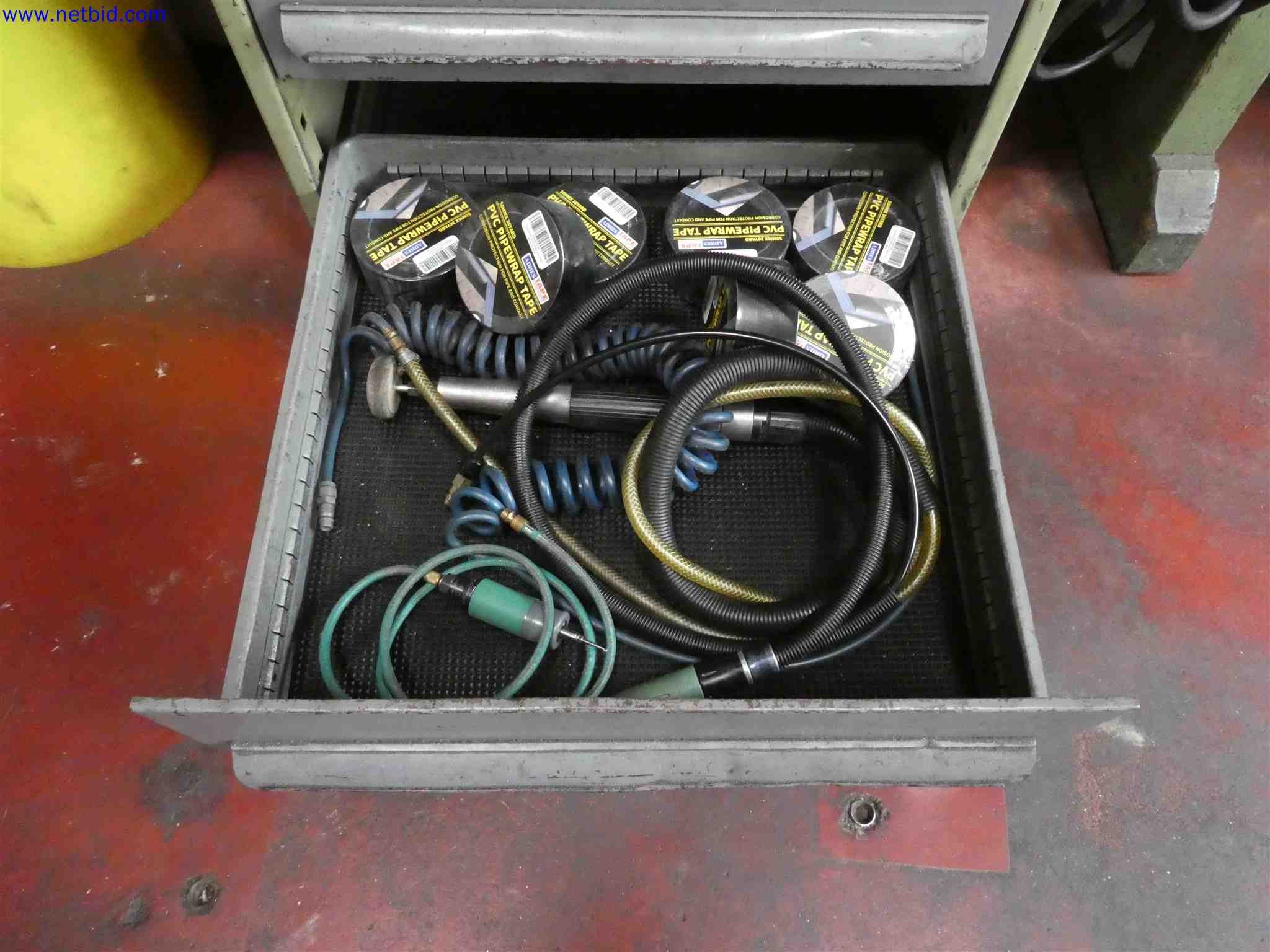 Machines for the production of precise metal components using CNC turning and CNC milling-15