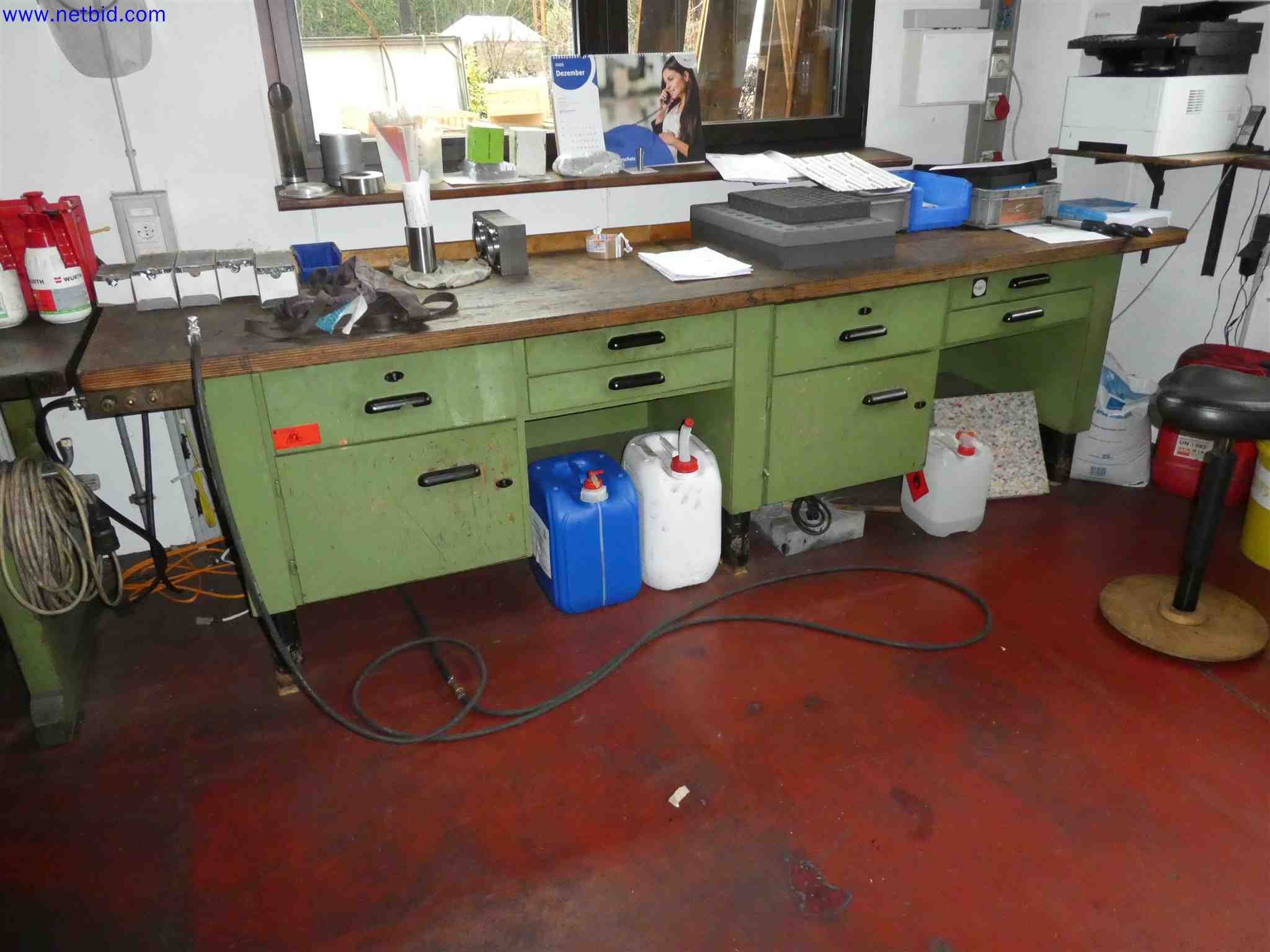 Machines for the production of precise metal components using CNC turning and CNC milling-1