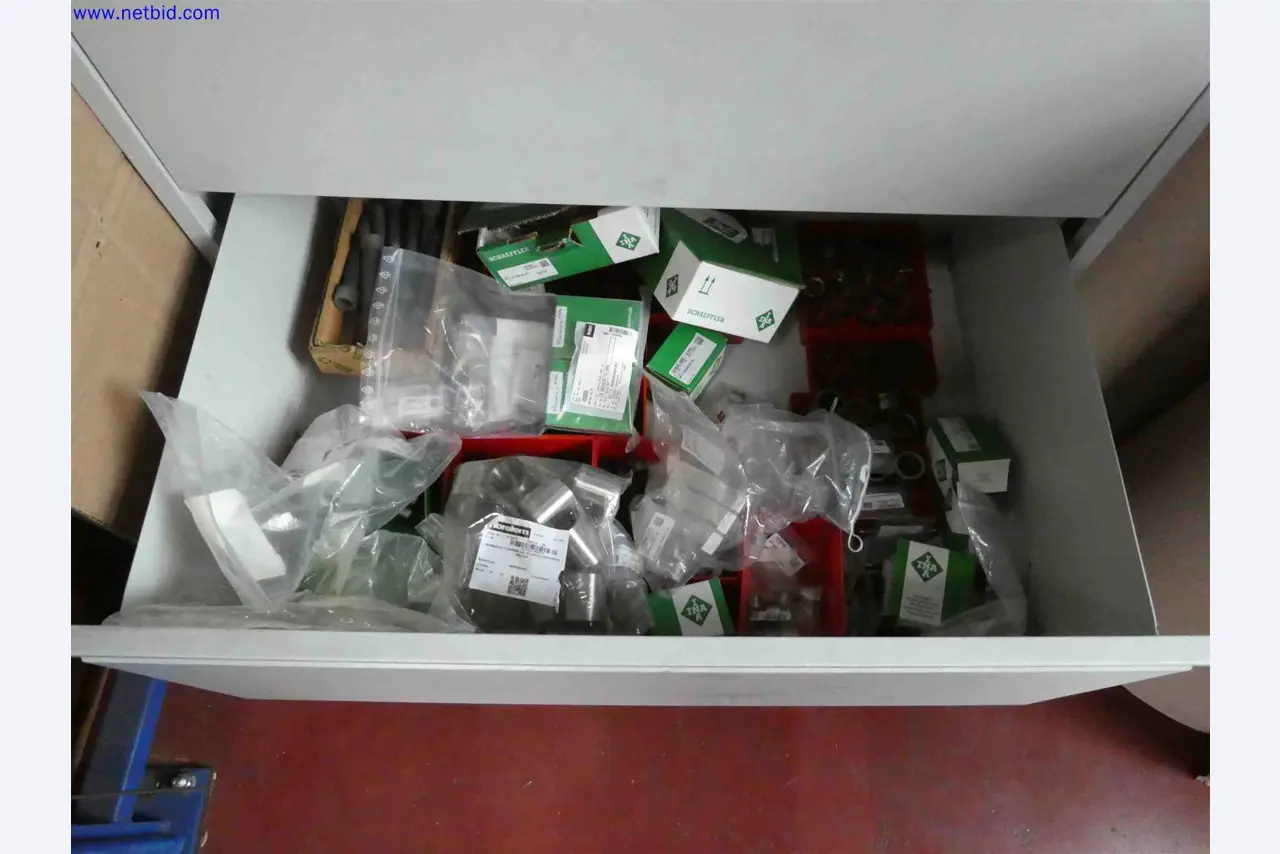 Machines for the production of precise metal components using CNC turning and CNC milling-22