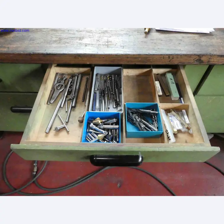 Machines for the production of precise metal components using CNC turning and CNC milling-3