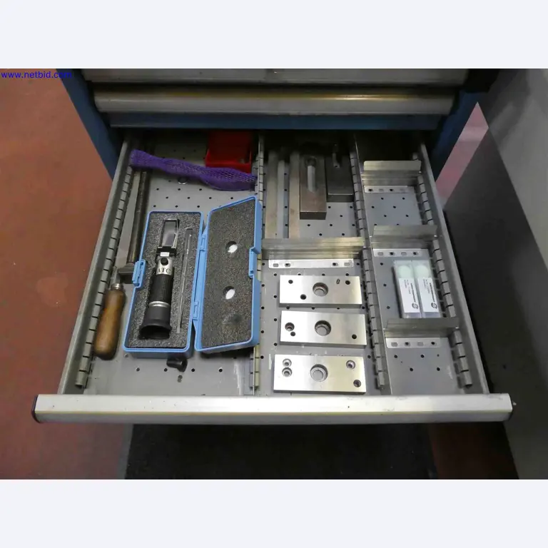 Machines for the production of precise metal components using CNC turning and CNC milling-12