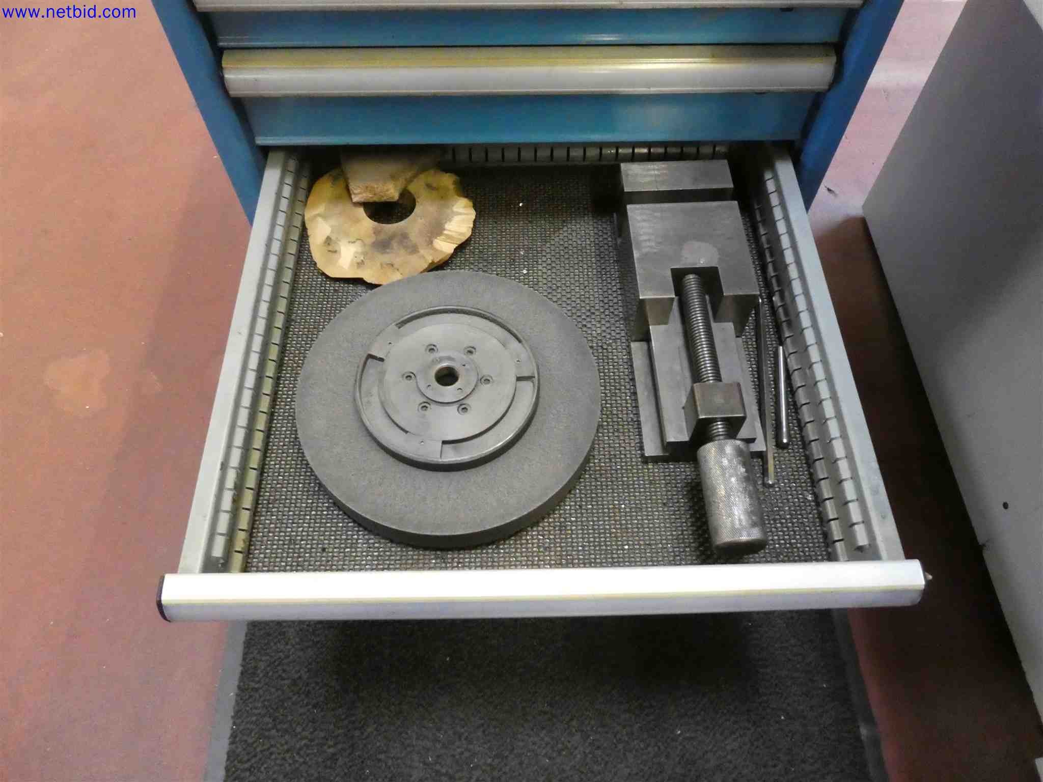 Machines for the production of precise metal components using CNC turning and CNC milling-14