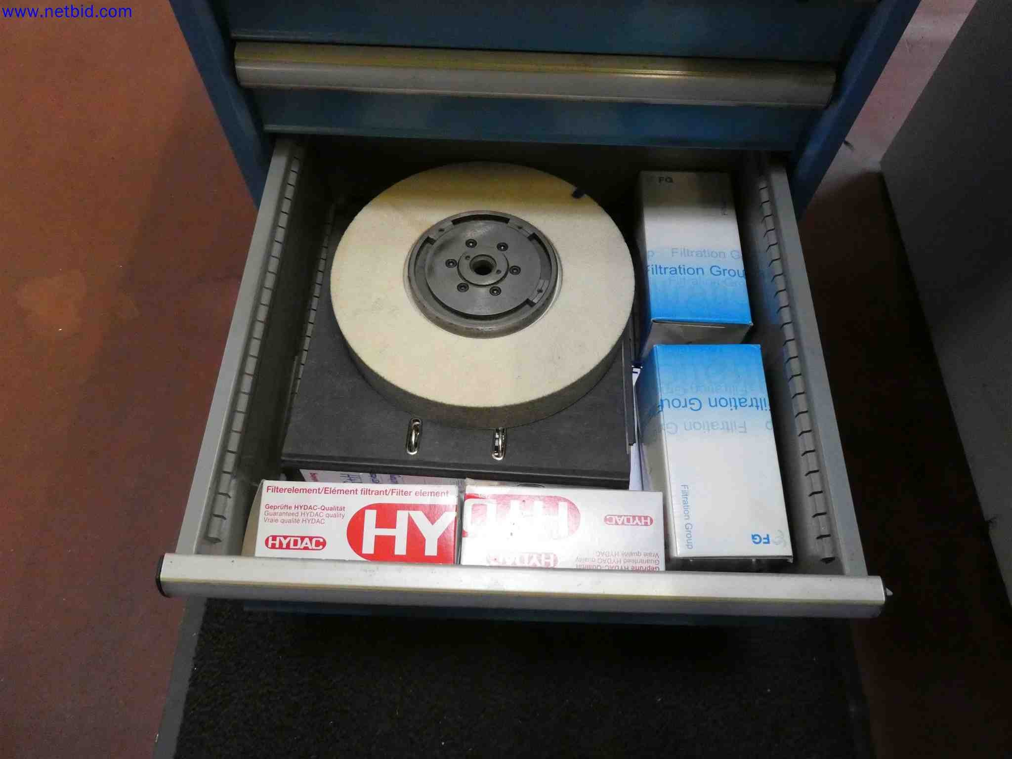 Machines for the production of precise metal components using CNC turning and CNC milling-15