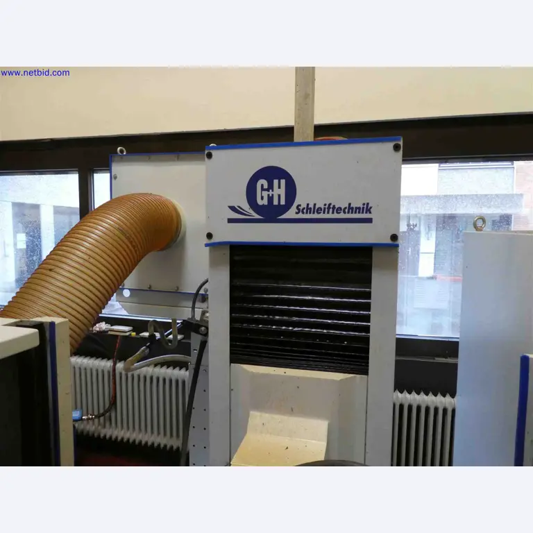 Machines for the production of precise metal components using CNC turning and CNC milling-3