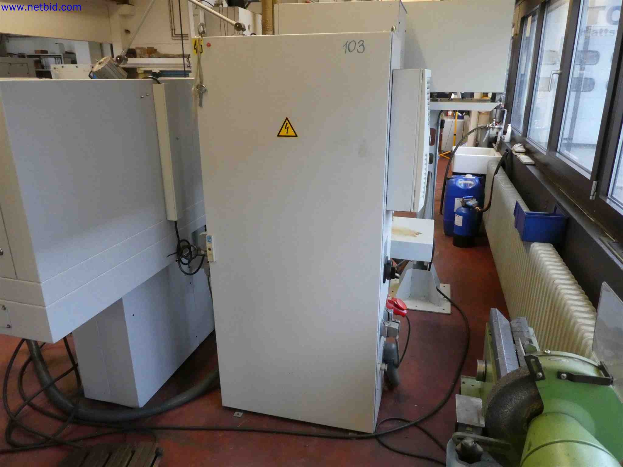 Machines for the production of precise metal components using CNC turning and CNC milling-9