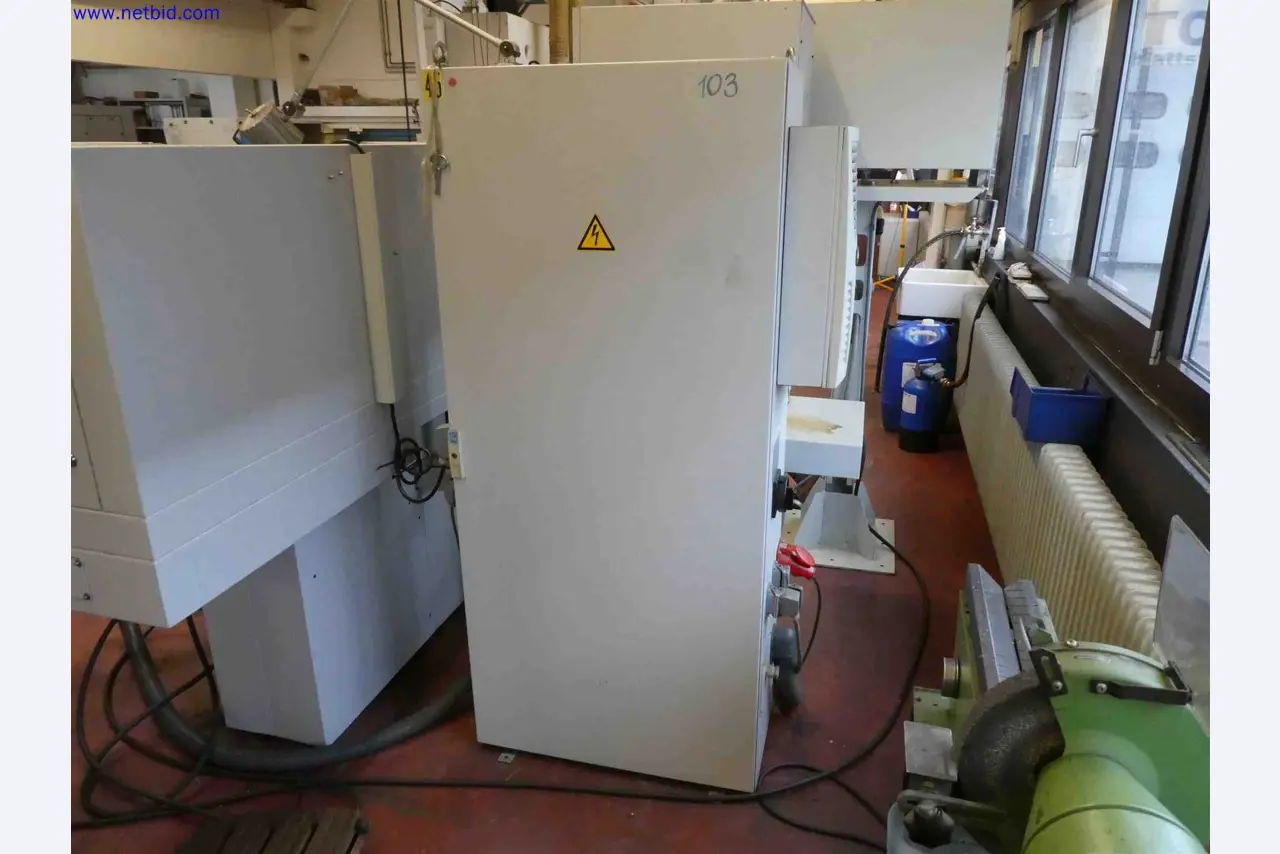 Machines for the production of precise metal components using CNC turning and CNC milling-9