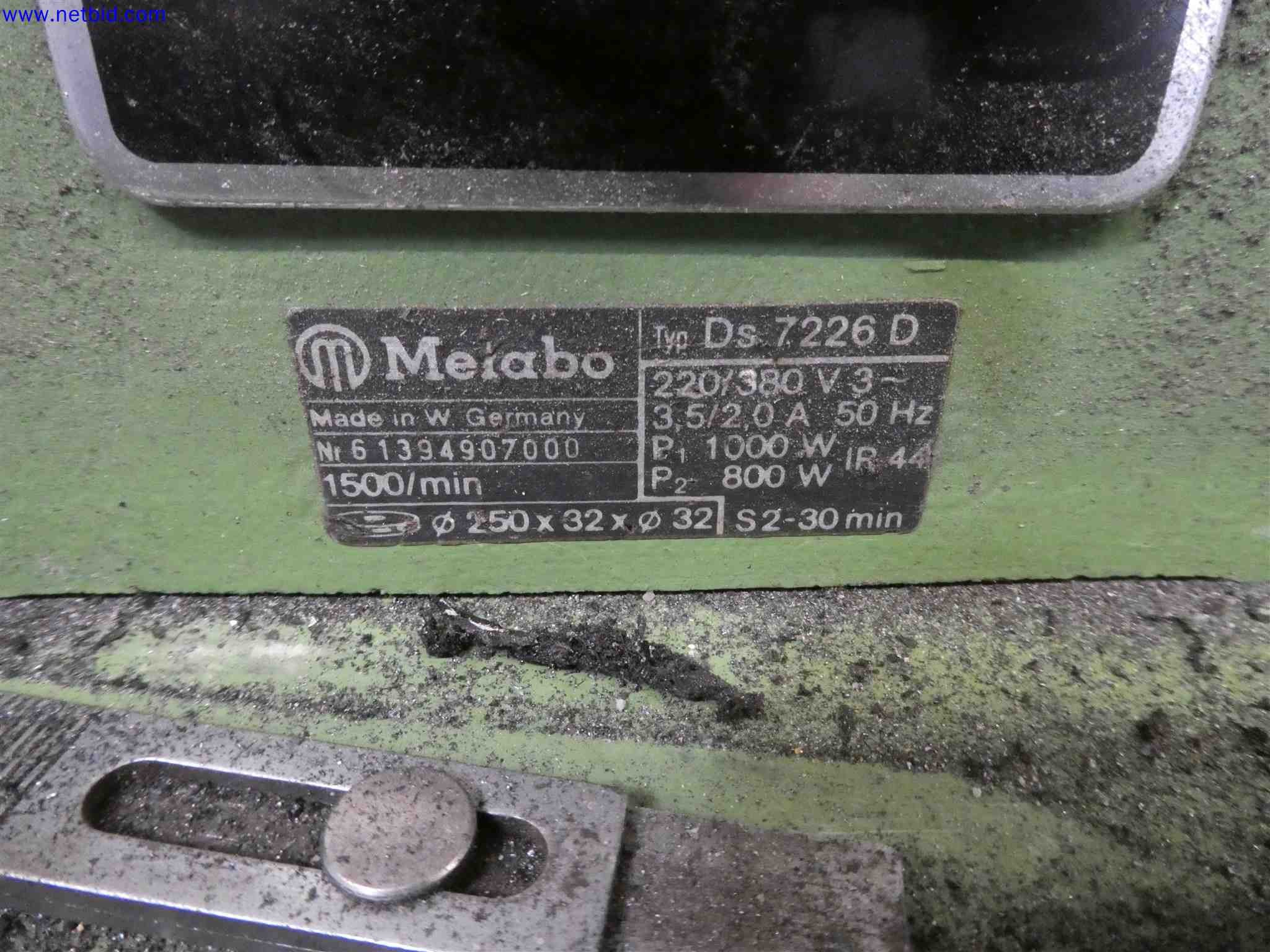 Machines for the production of precise metal components using CNC turning and CNC milling-2