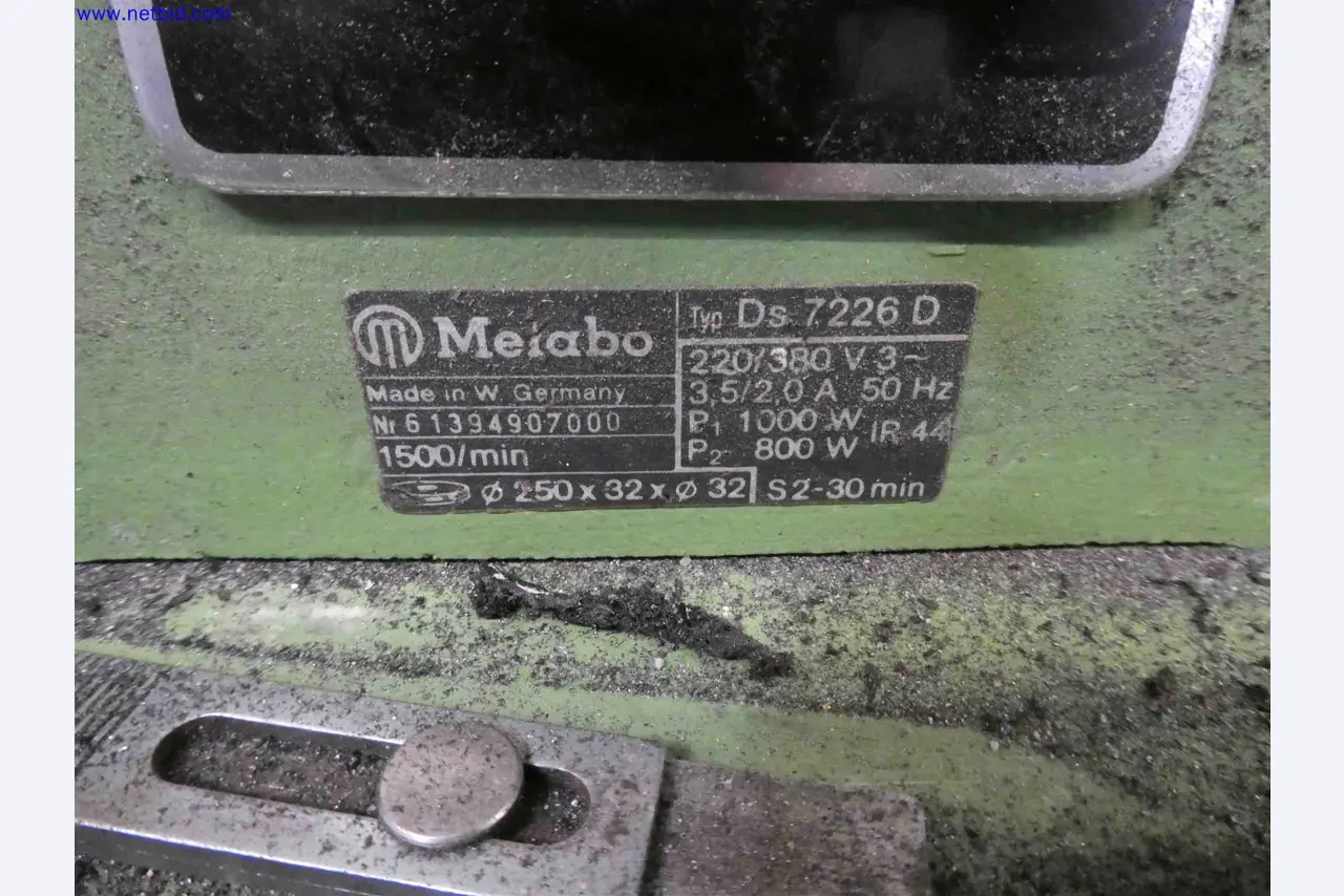 Machines for the production of precise metal components using CNC turning and CNC milling-2