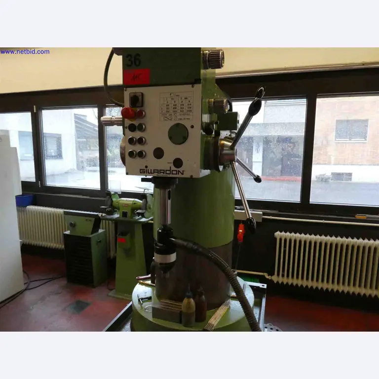 Stroji za izdelavo natančnih kovinskih komponent s CNC struženjem in CNC rezkanjem-2