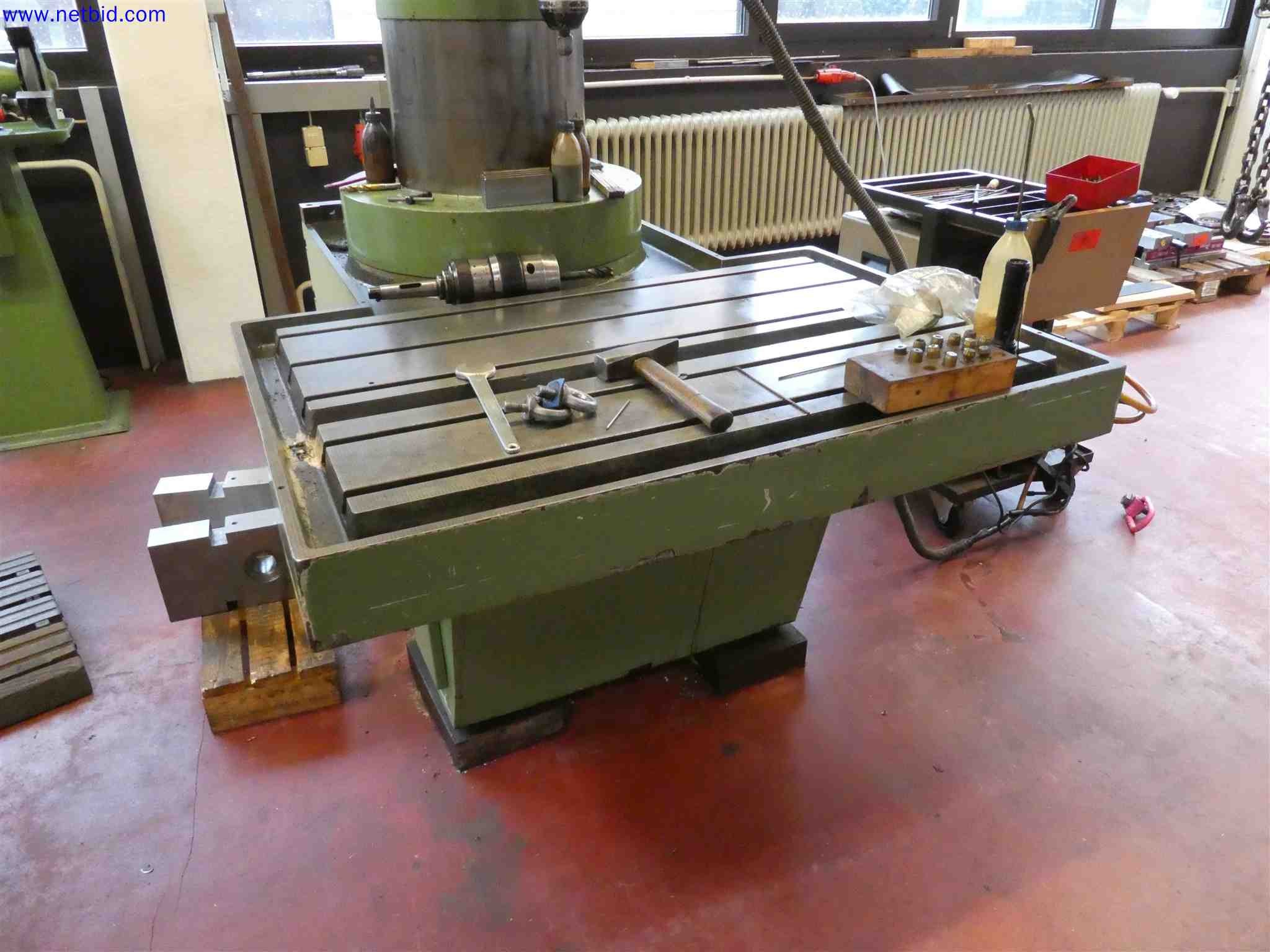 Machines for the production of precise metal components using CNC turning and CNC milling-3