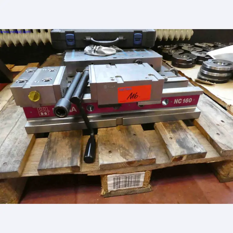 Machines for the production of precise metal components using CNC turning and CNC milling-1