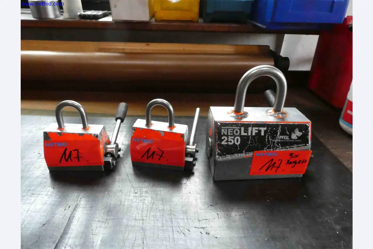 Machines for the production of precise metal components using CNC turning and CNC milling-1