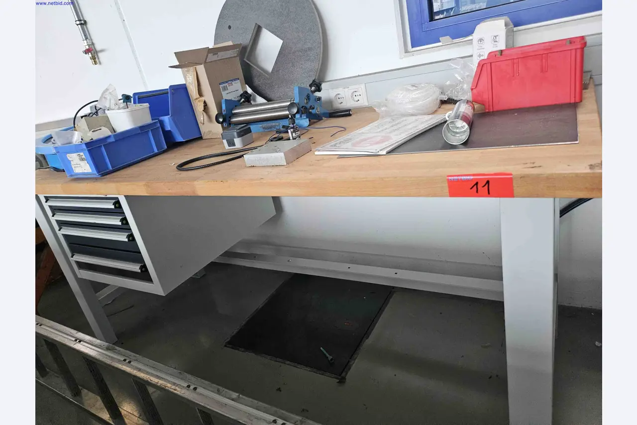 Machines for the production of precise metal components using CNC turning and CNC milling-1