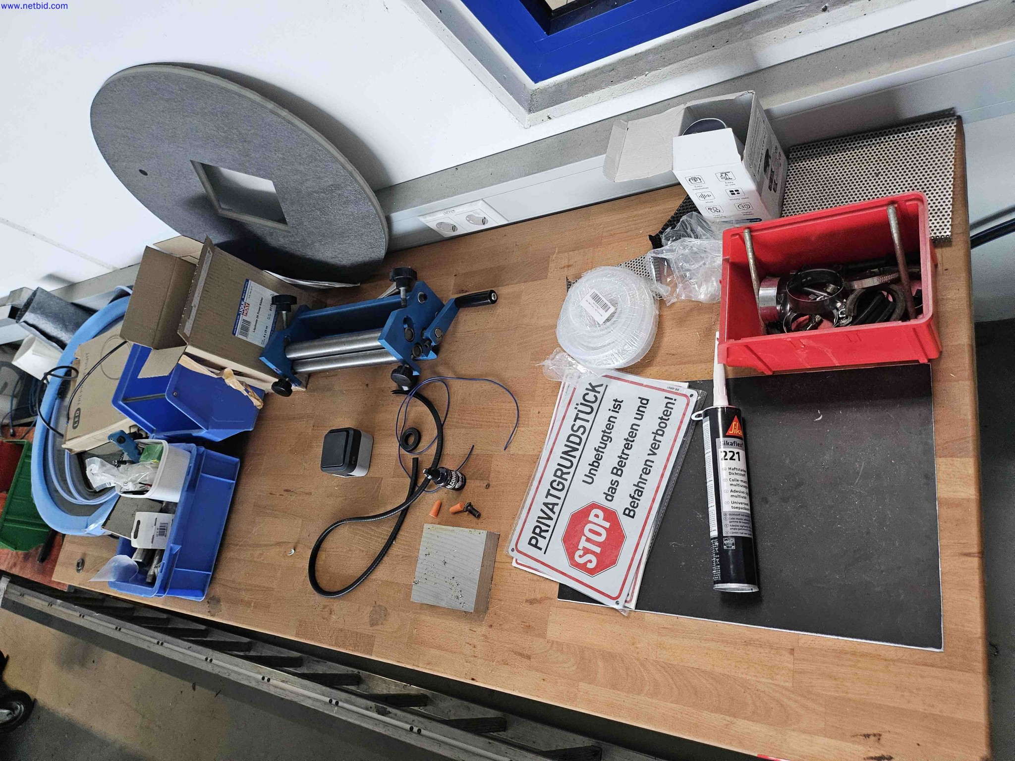 Machines for the production of precise metal components using CNC turning and CNC milling-2