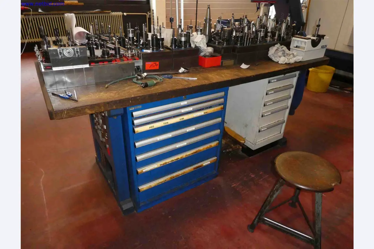 Machines for the production of precise metal components using CNC turning and CNC milling-10