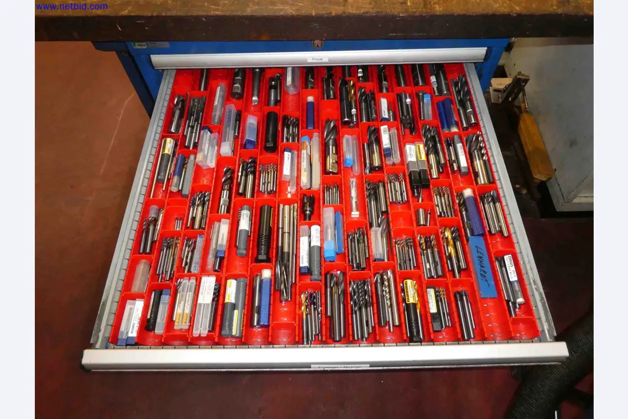 Machines for the production of precise metal components using CNC turning and CNC milling-12