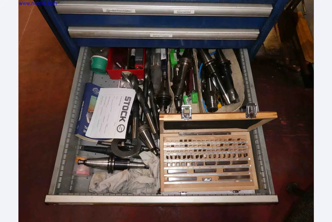 Machines for the production of precise metal components using CNC turning and CNC milling-16