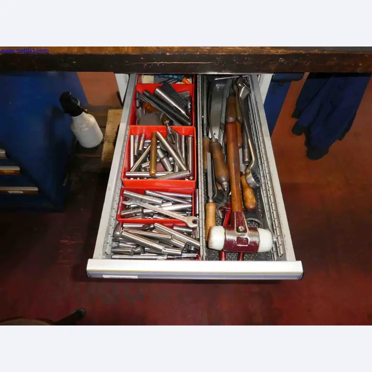 Machines for the production of precise metal components using CNC turning and CNC milling-17