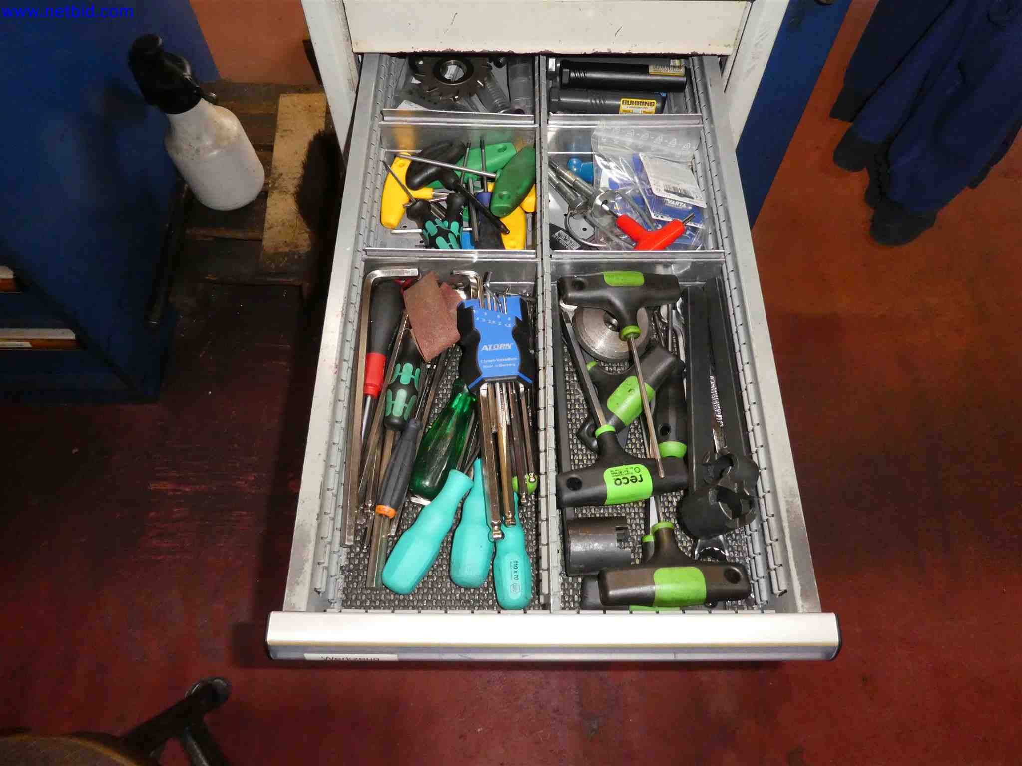 Machines for the production of precise metal components using CNC turning and CNC milling-18