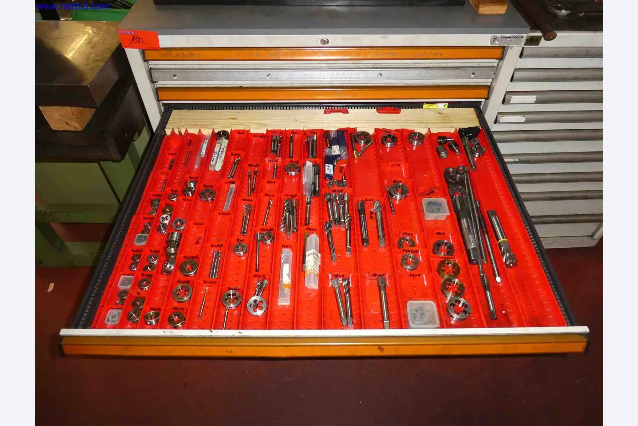 Machines for the production of precise metal components using CNC turning and CNC milling-21