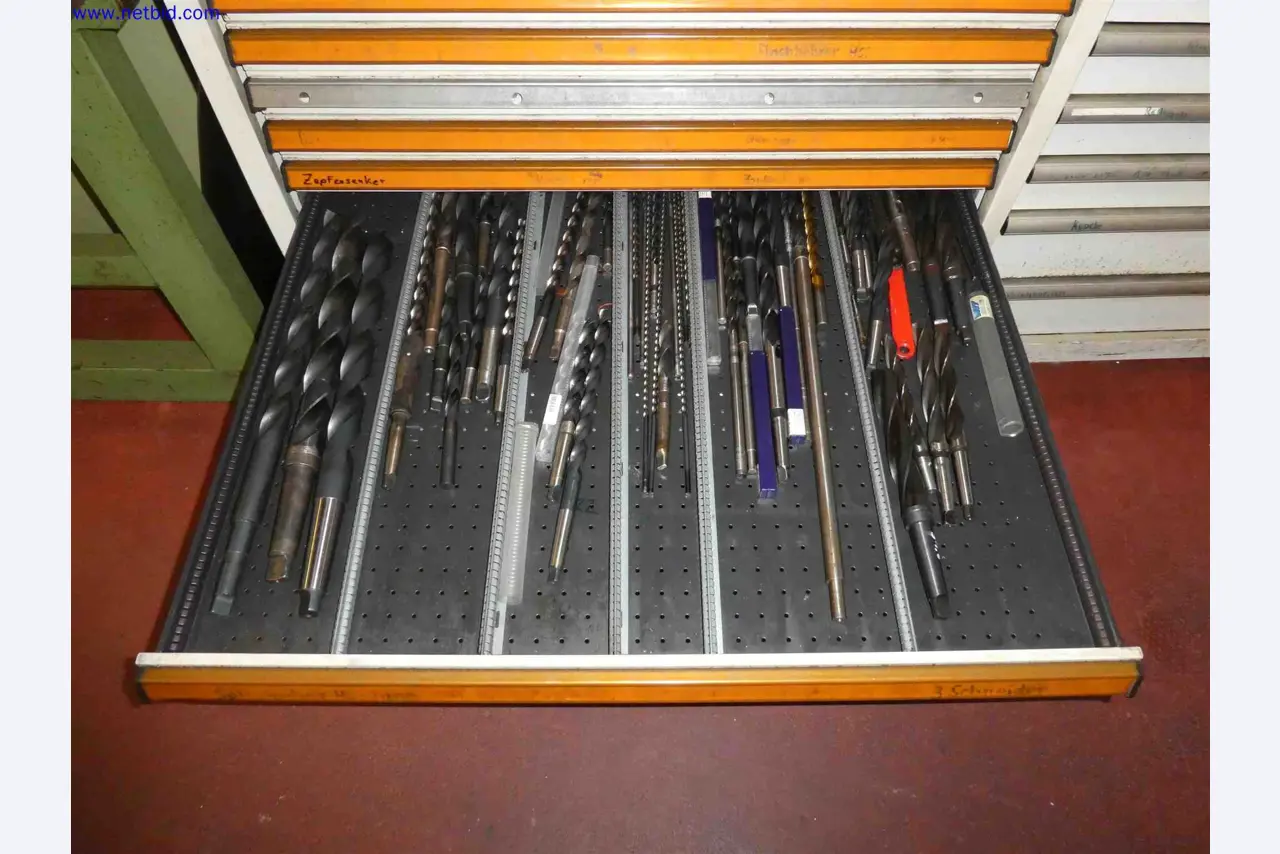 Machines for the production of precise metal components using CNC turning and CNC milling-27