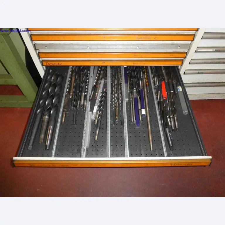 Machines for the production of precise metal components using CNC turning and CNC milling-27