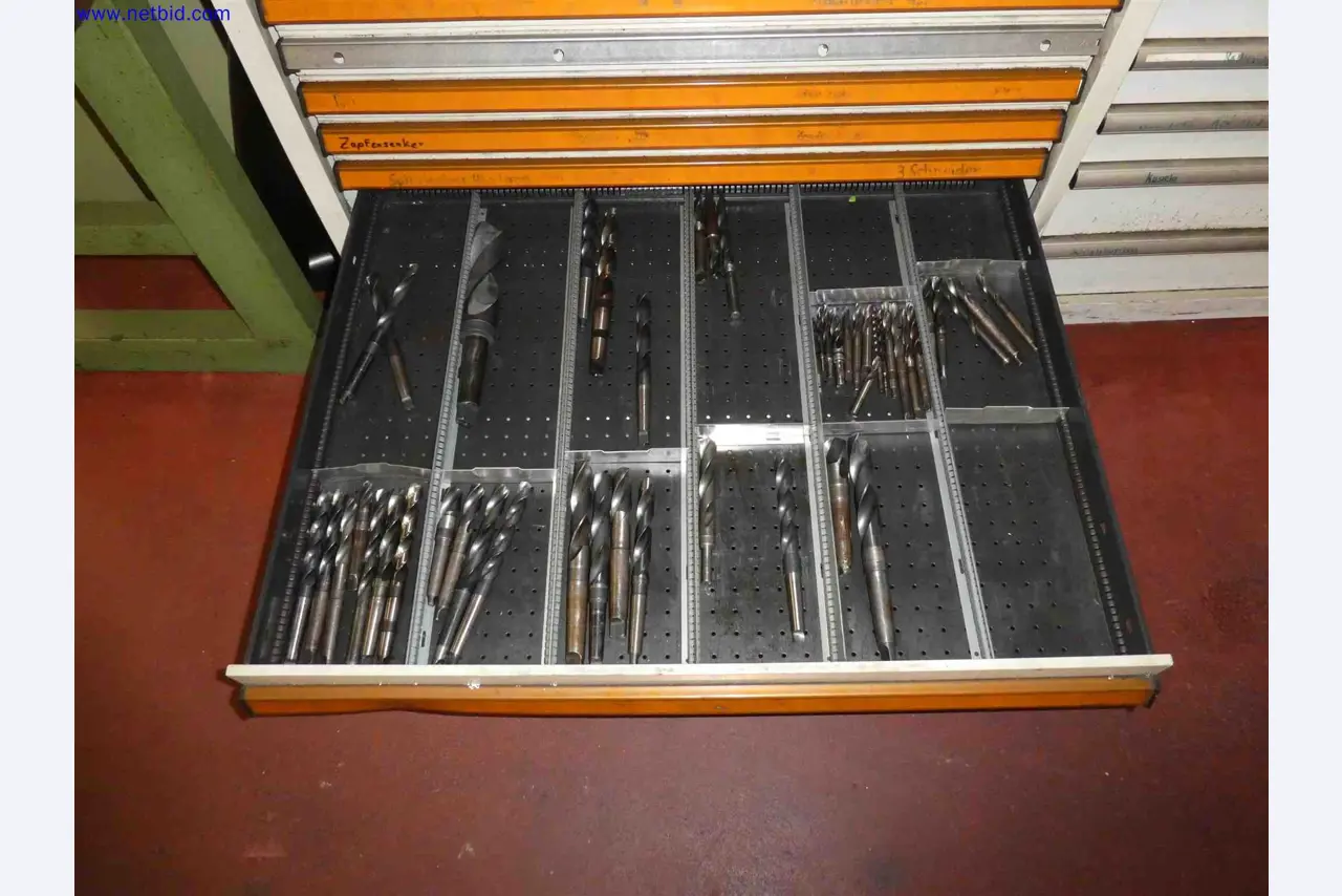 Machines for the production of precise metal components using CNC turning and CNC milling-28