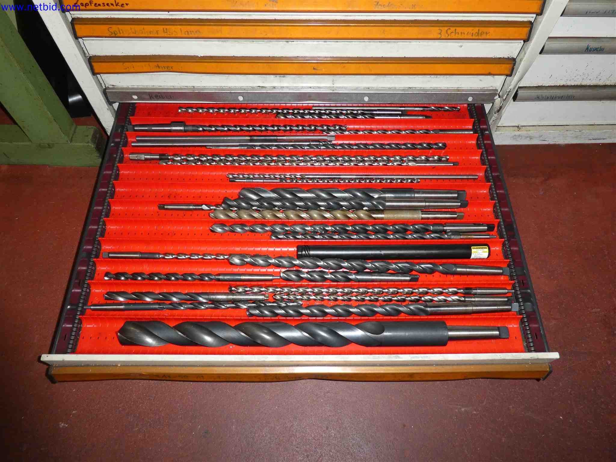 Machines for the production of precise metal components using CNC turning and CNC milling-30