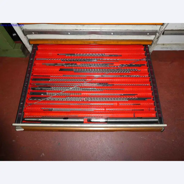 Machines for the production of precise metal components using CNC turning and CNC milling-31