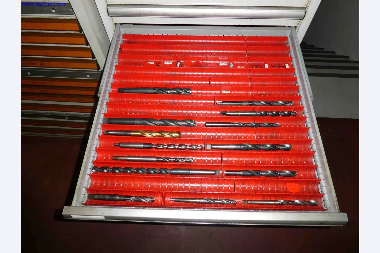 Machines for the production of precise metal components using CNC turning and CNC milling-35