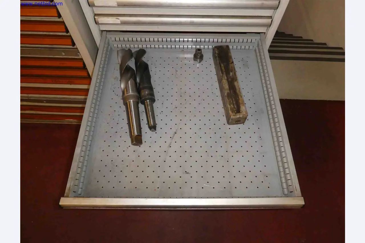 Machines for the production of precise metal components using CNC turning and CNC milling-37