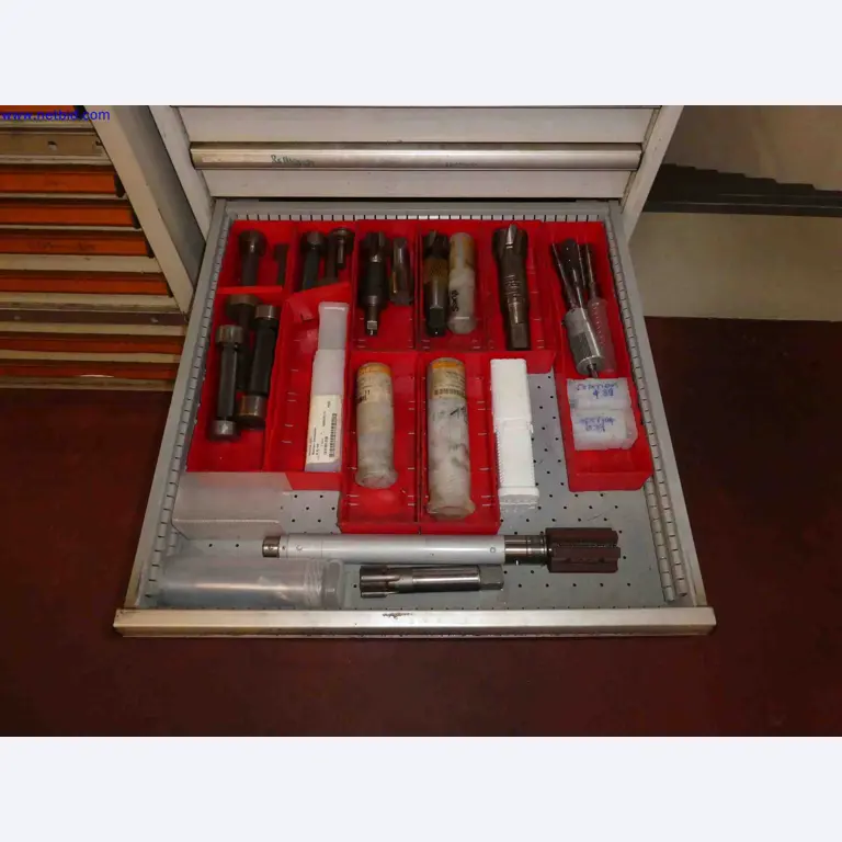 Machines for the production of precise metal components using CNC turning and CNC milling-39