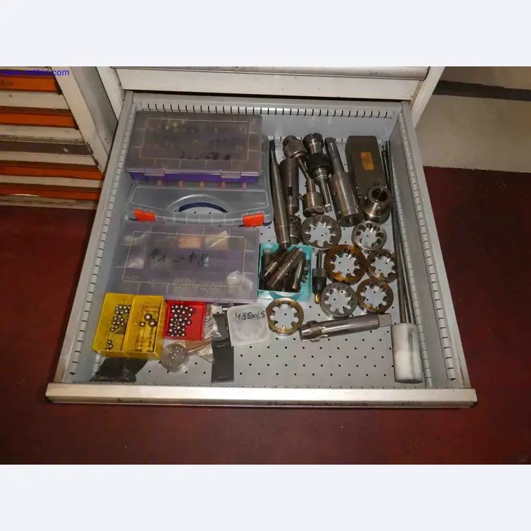 Machines for the production of precise metal components using CNC turning and CNC milling-40