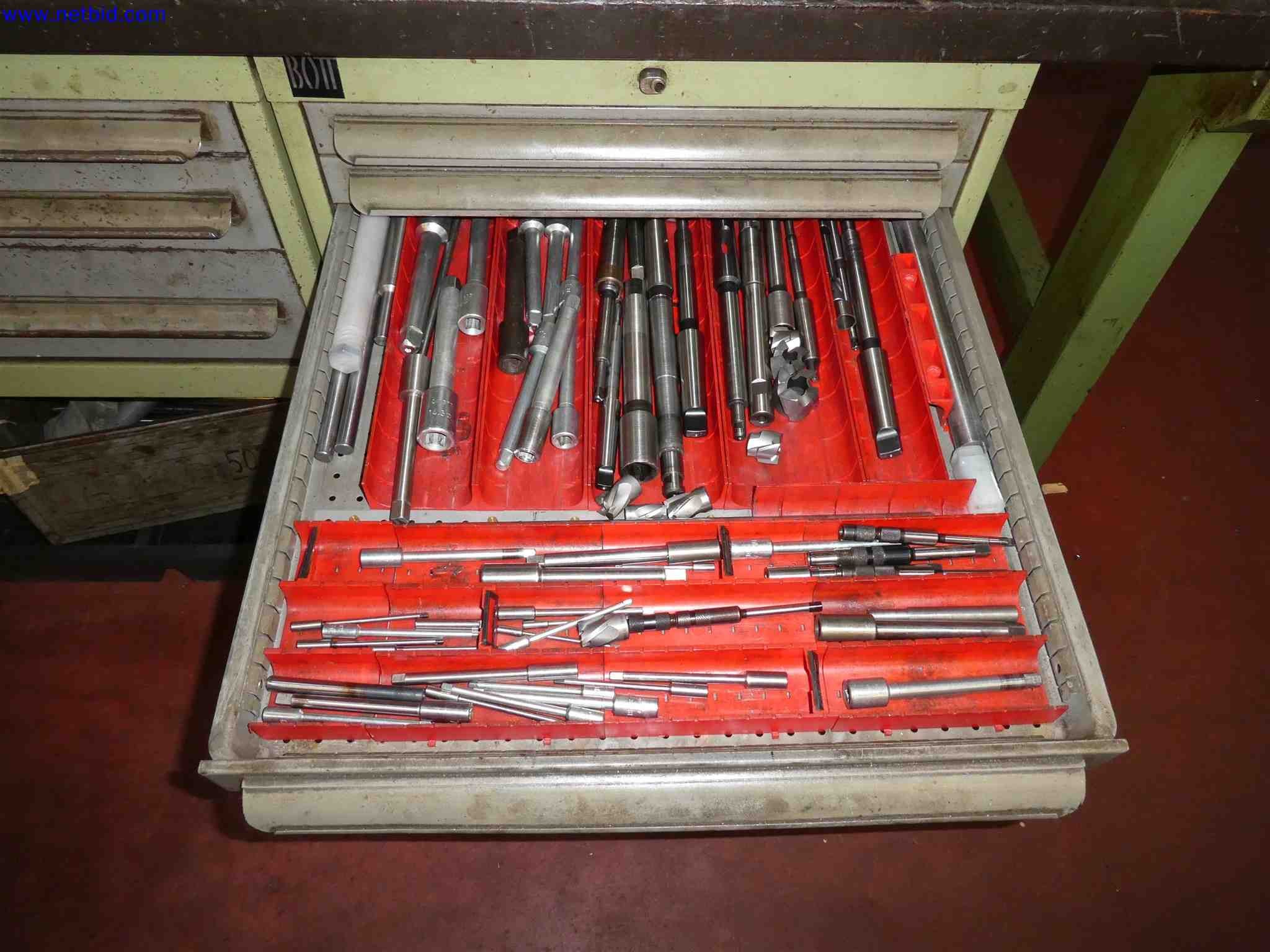 Machines for the production of precise metal components using CNC turning and CNC milling-7