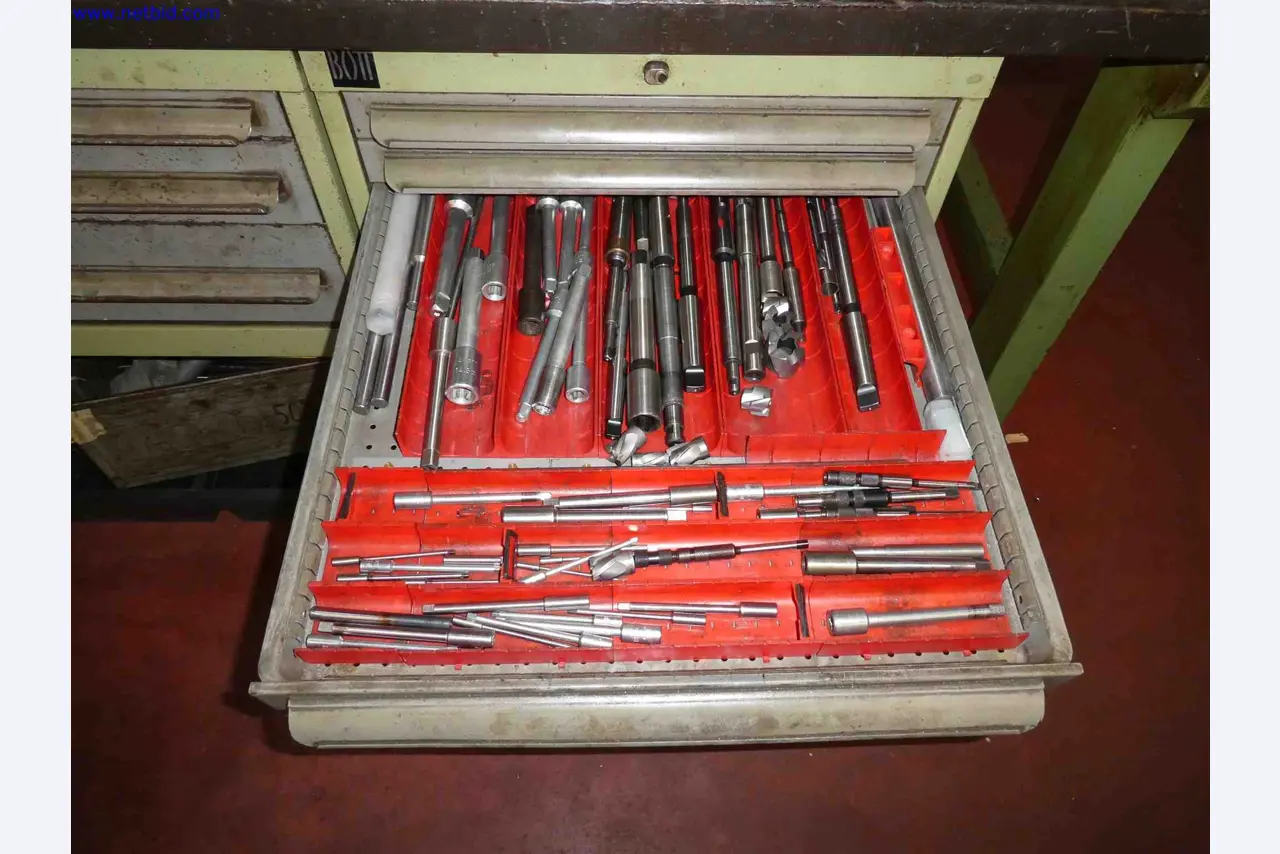 Machines for the production of precise metal components using CNC turning and CNC milling-7