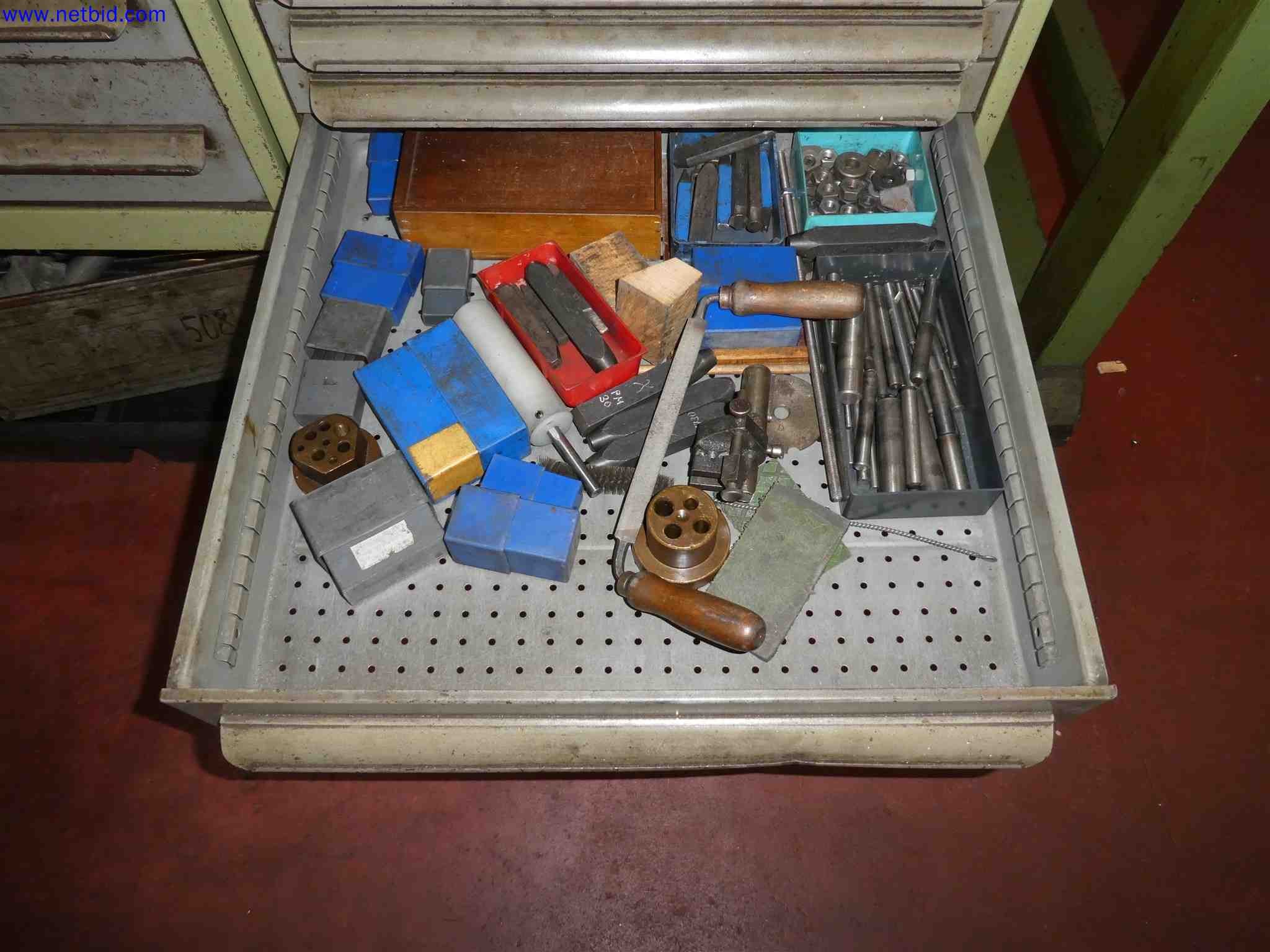 Machines for the production of precise metal components using CNC turning and CNC milling-9