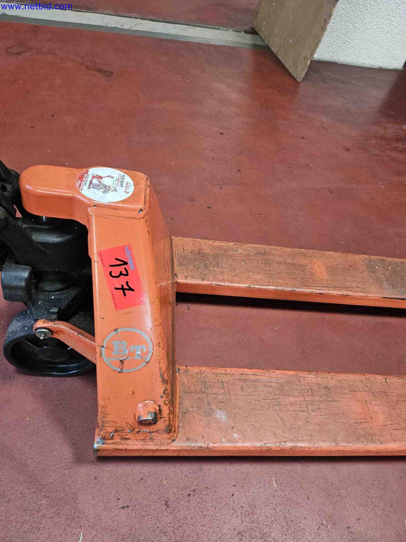 Machines for the production of precise metal components using CNC turning and CNC milling-2