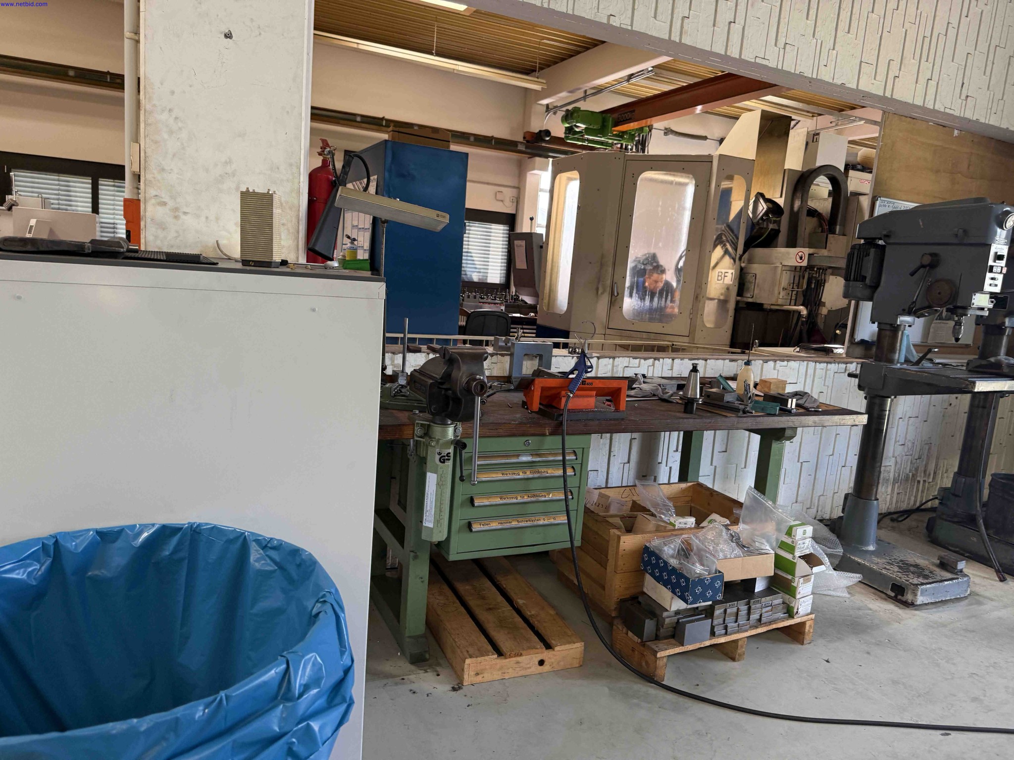 Machines for the production of precise metal components using CNC turning and CNC milling-1