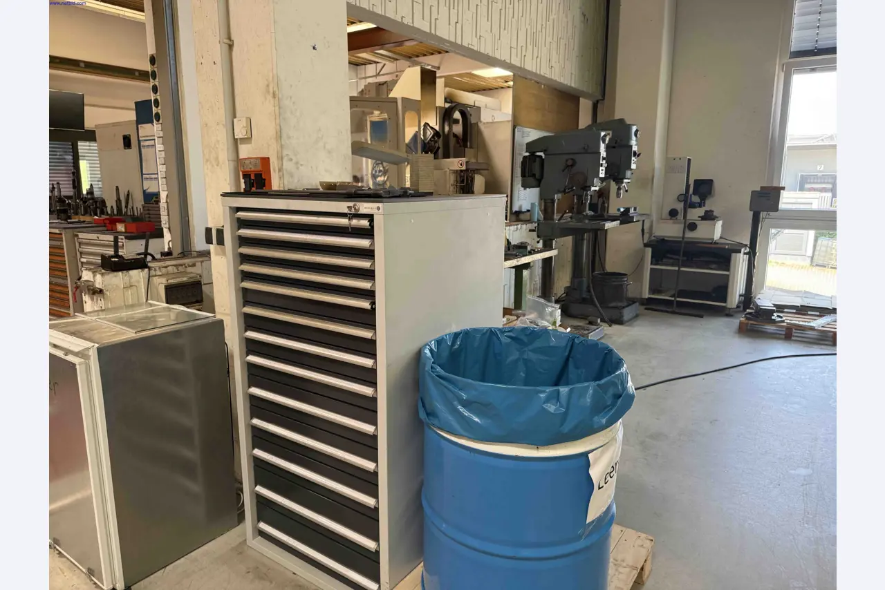 Machines for the production of precise metal components using CNC turning and CNC milling-2