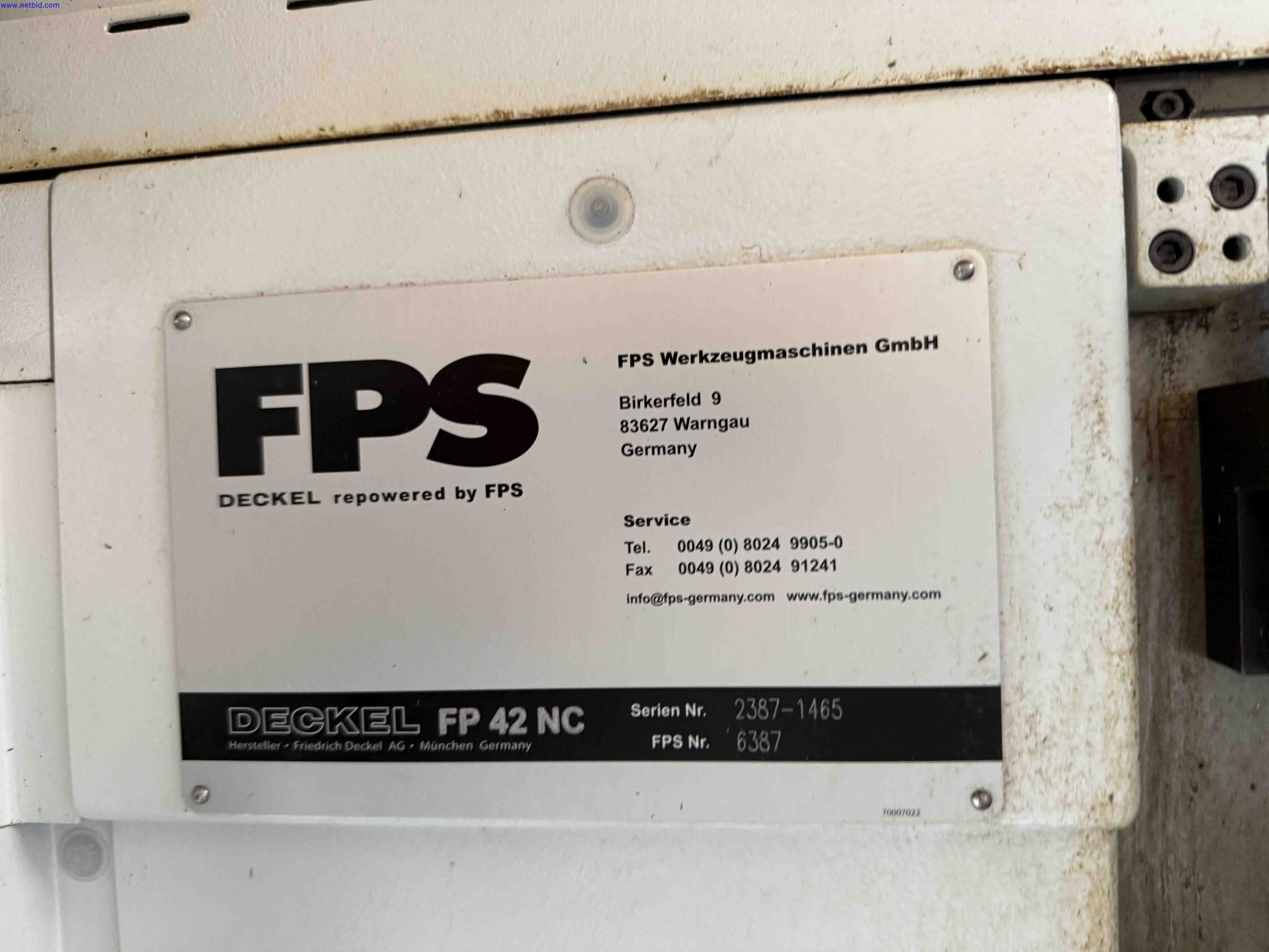 Machines for the production of precise metal components using CNC turning and CNC milling-3