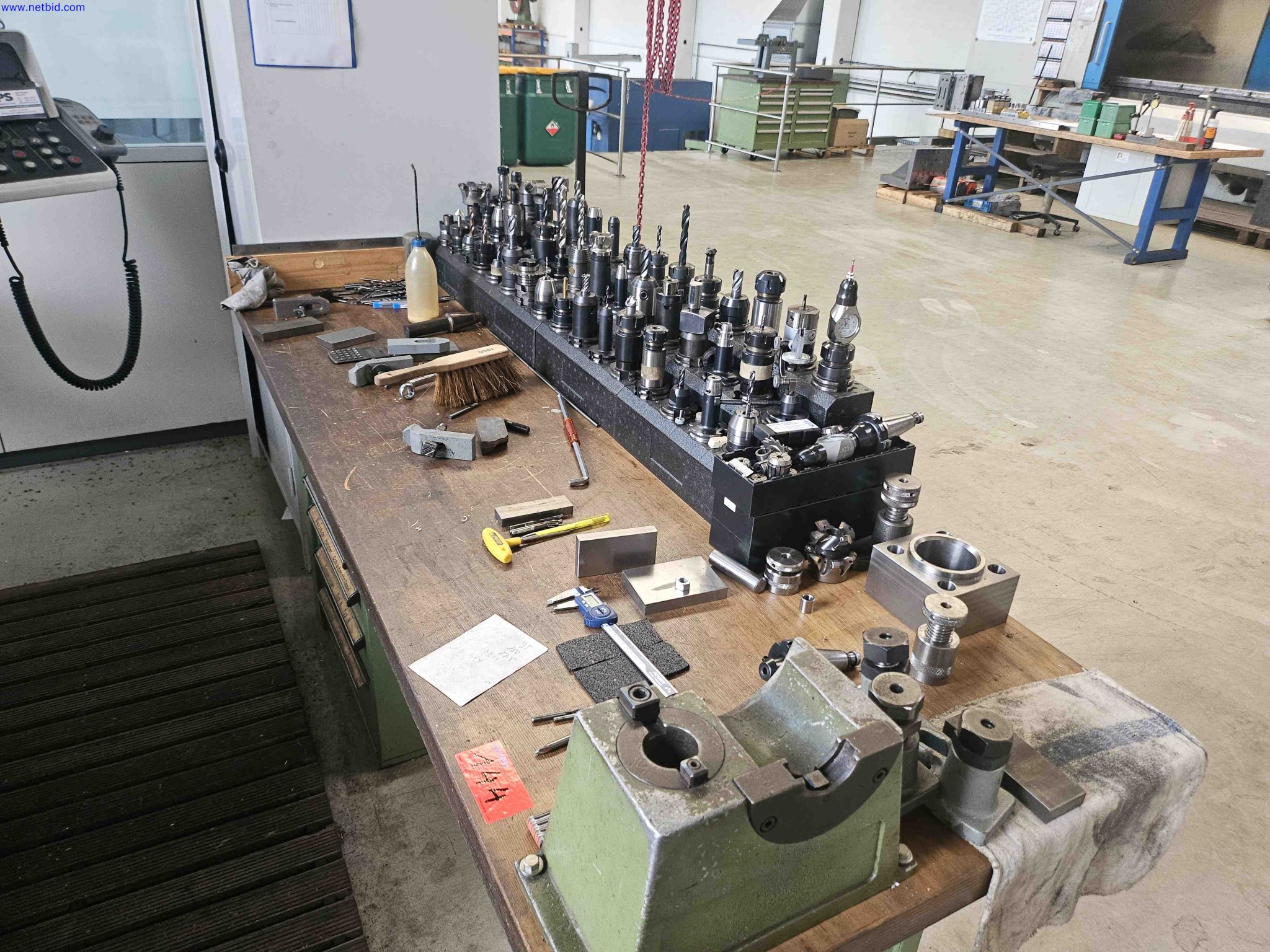 Machines for the production of precise metal components using CNC turning and CNC milling-5