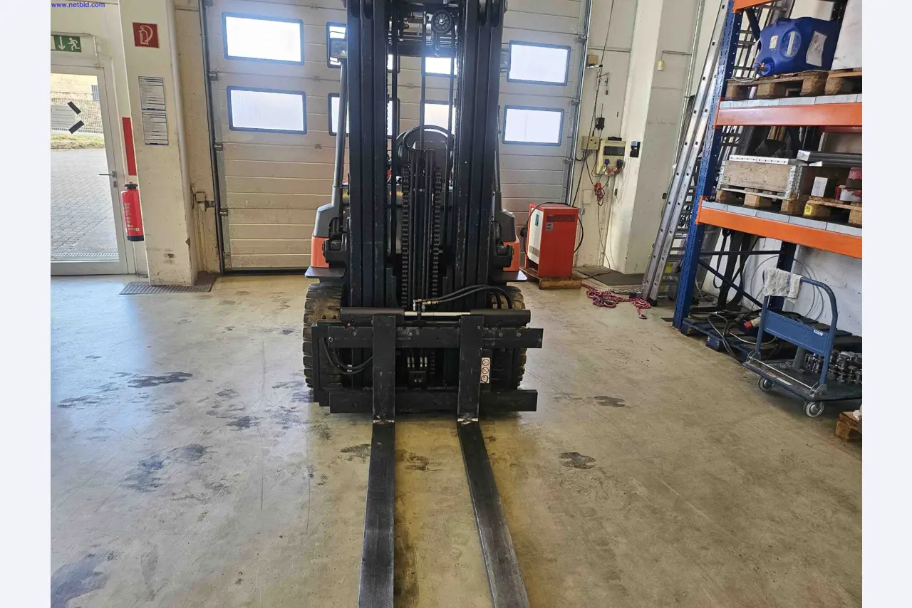 Machines for the production of precise metal components using CNC turning and CNC milling-2